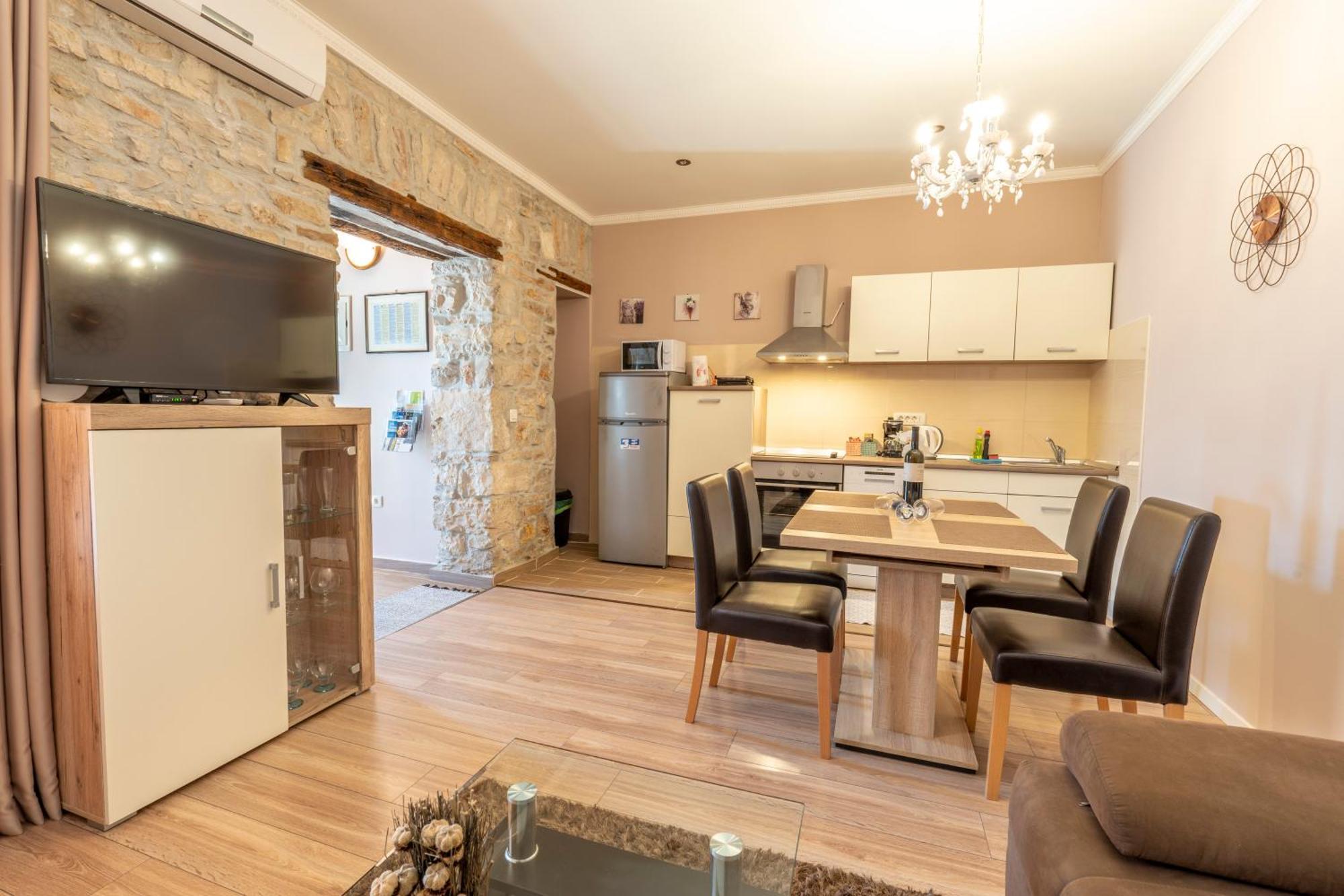 Apartment Anitea Pula Ngoại thất bức ảnh
